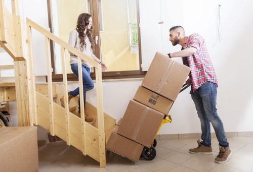 Haringey removals crew managing access and parking for a quick move